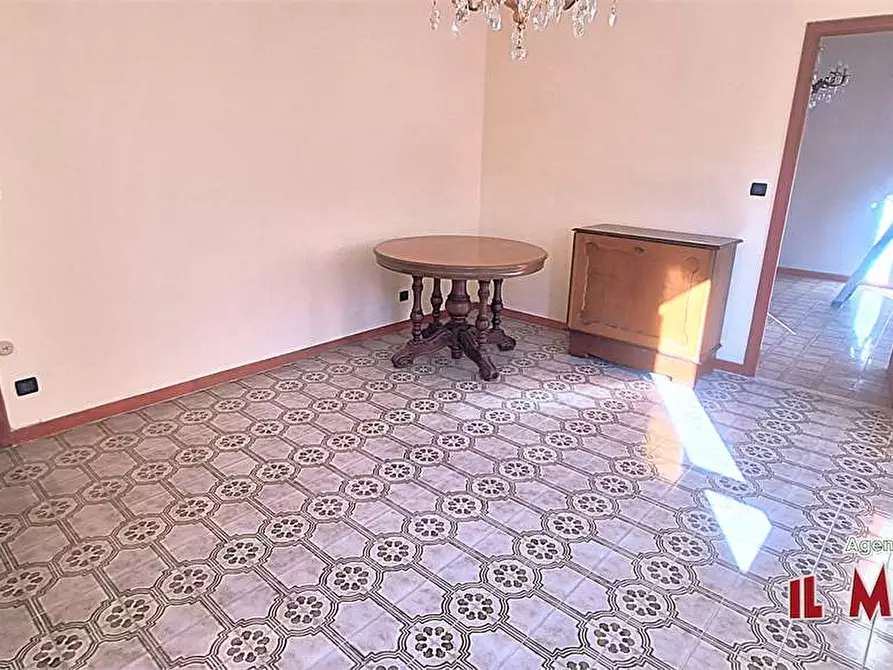 Immagine 12 di Bilocale in vendita  a Campomorone