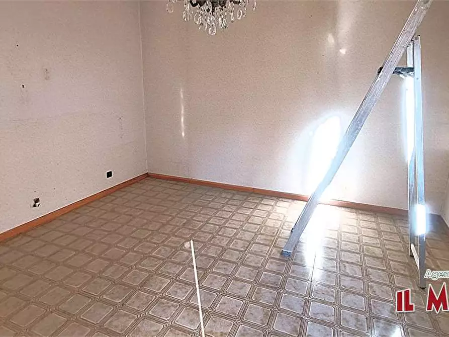 Immagine 16 di Bilocale in vendita  a Campomorone