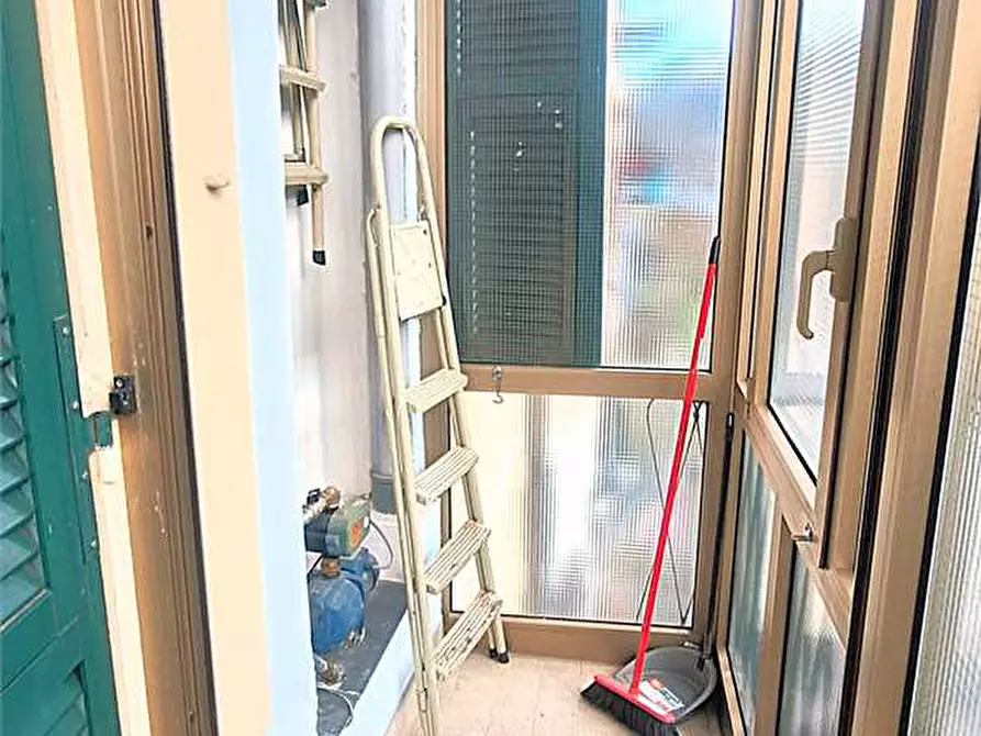 Immagine 11 di Bilocale in vendita  a Genova