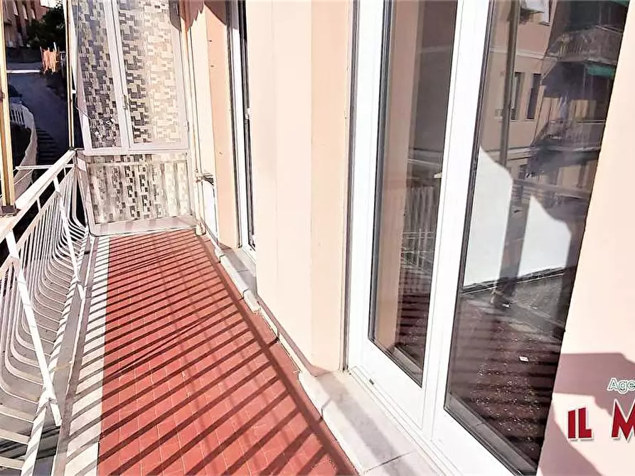 Immagine 5 di Quadrilocale in vendita  in Salita Serra Riccò a Genova