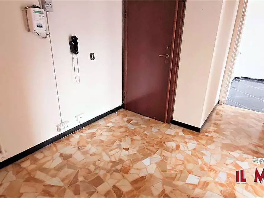 Immagine 7 di Quadrilocale in vendita  in Salita Serra Riccò a Genova