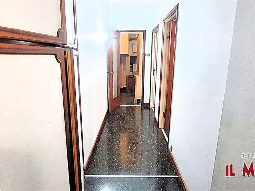 Immagine 12 di Trilocale in affitto  a Genova
