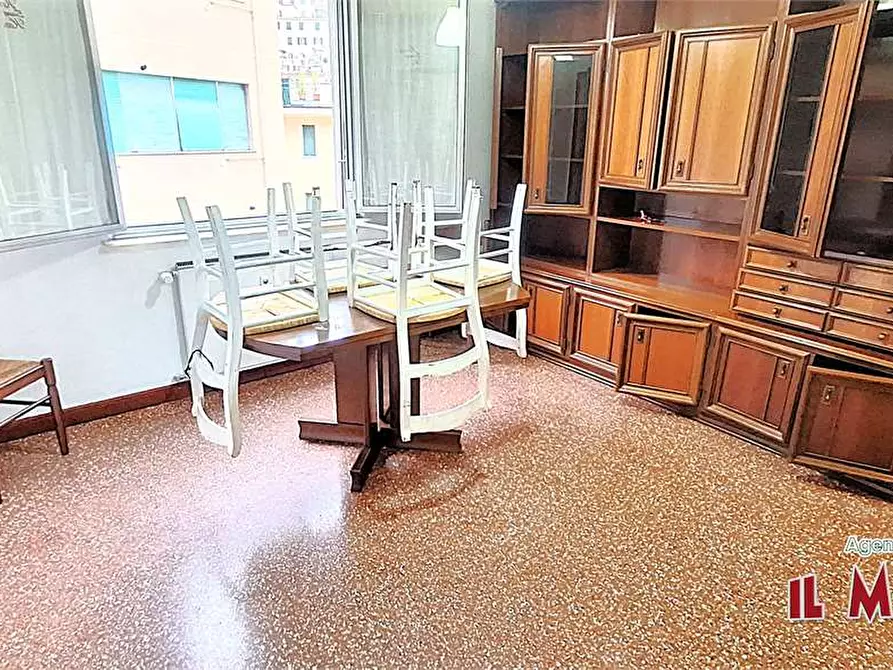 Immagine 1 di Trilocale in affitto  a Genova