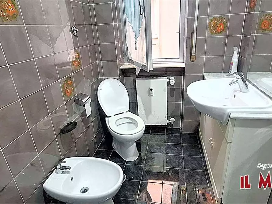 Immagine 20 di Trilocale in affitto  a Genova