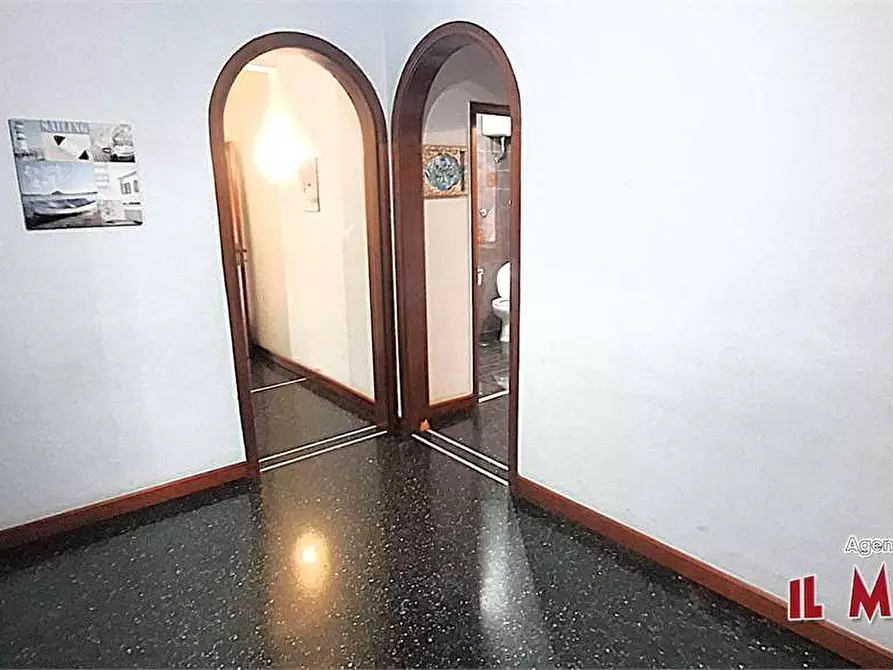 Immagine 10 di Trilocale in affitto  a Genova