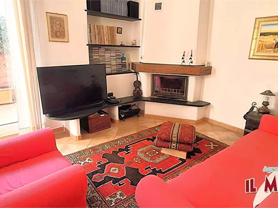 Immagine 1 di Trilocale in vendita  a Genova