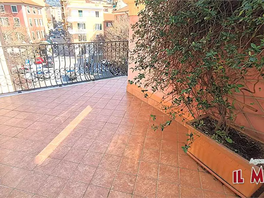 Immagine 10 di Trilocale in vendita  a Genova