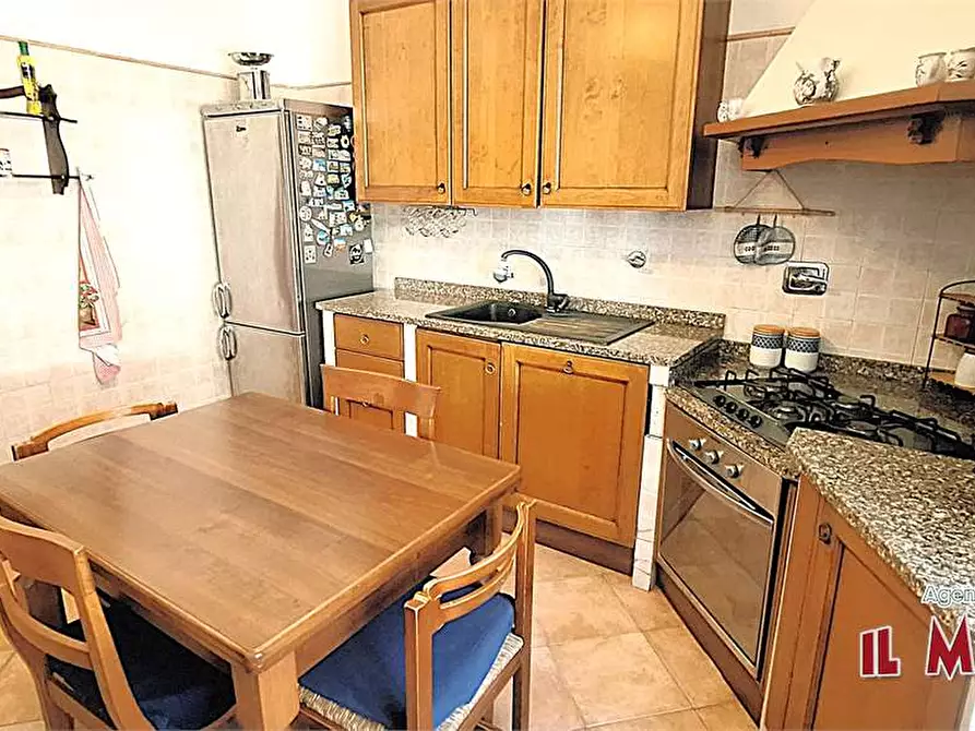 Immagine 12 di Trilocale in vendita  a Genova