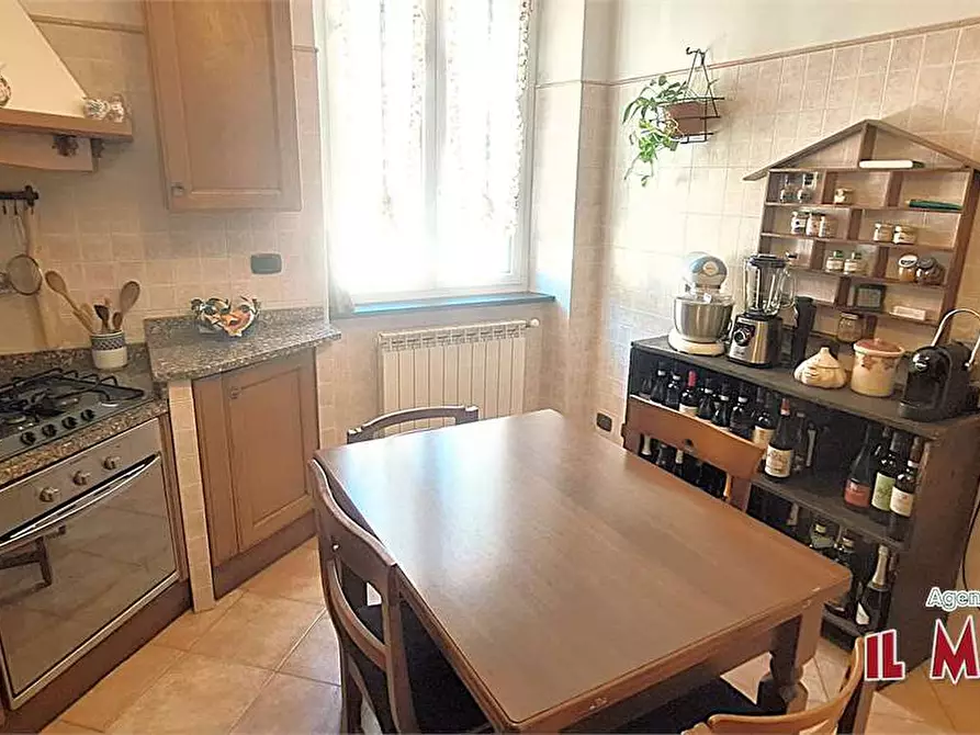 Immagine 13 di Trilocale in vendita  a Genova