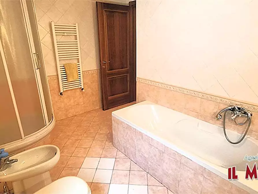 Immagine 24 di Trilocale in vendita  a Genova