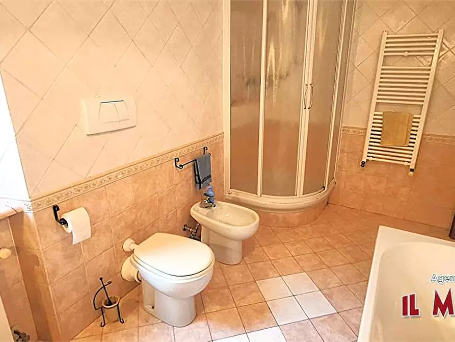 Immagine 25 di Trilocale in vendita  a Genova