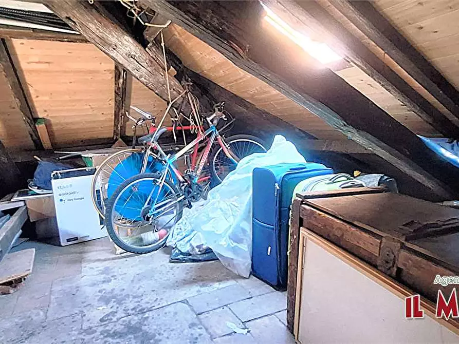 Immagine 31 di Trilocale in vendita  a Genova