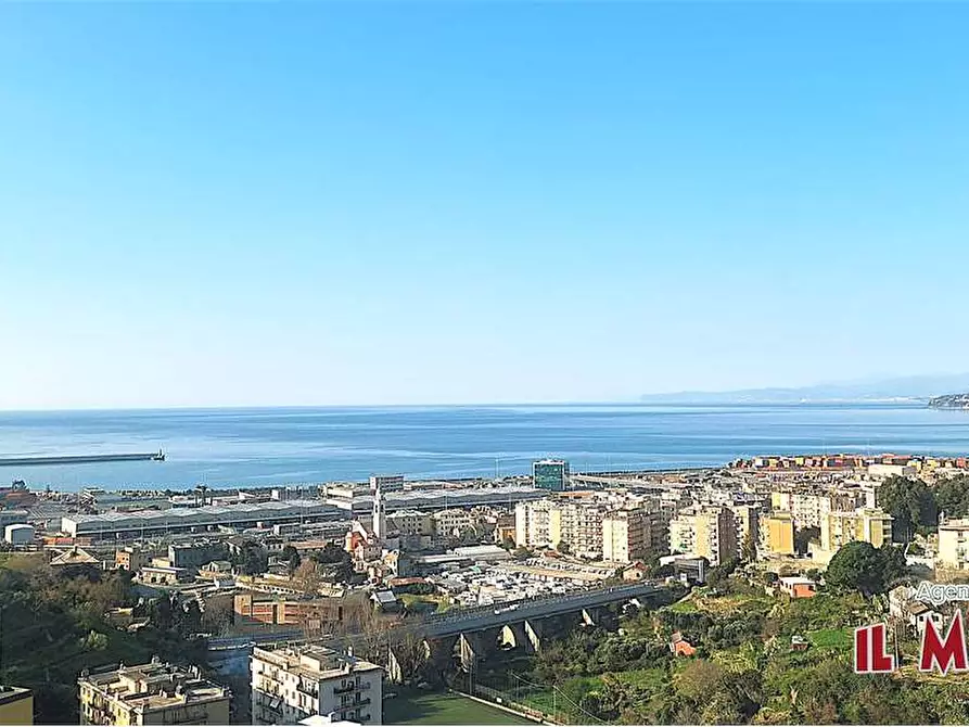 Immagine 8 di Trilocale in vendita  in Via Stassano a Genova
