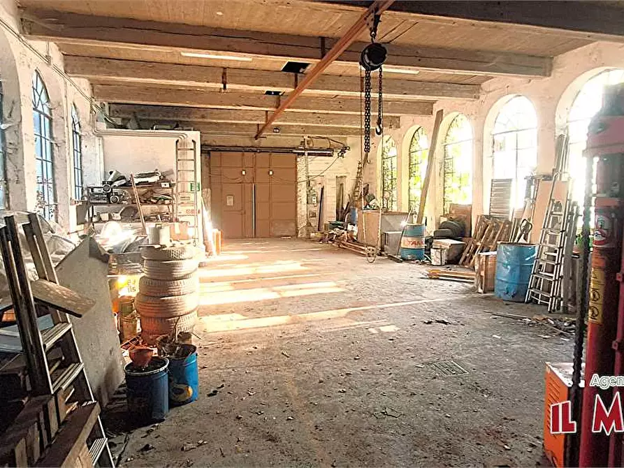 Immagine 4 di Magazzino in vendita  in Via San Martino a Ceranesi