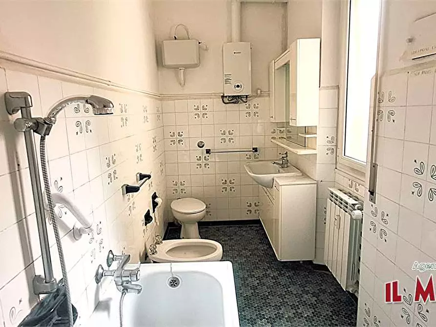 Immagine 19 di Trilocale in vendita  in Via de Gasperi a Campomorone