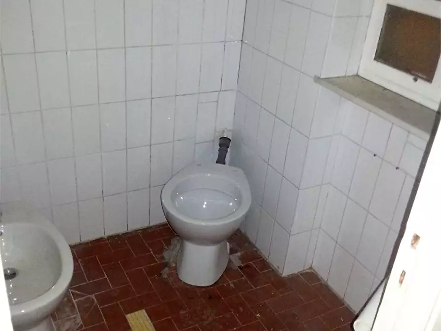 Immagine 6 di Magazzino in vendita  in Via C. Rebora a Campomorone