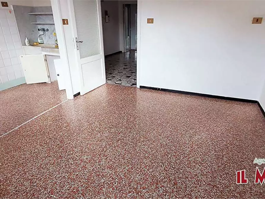 Immagine 5 di Trilocale in vendita  in Via Circonvallazione a Campomorone