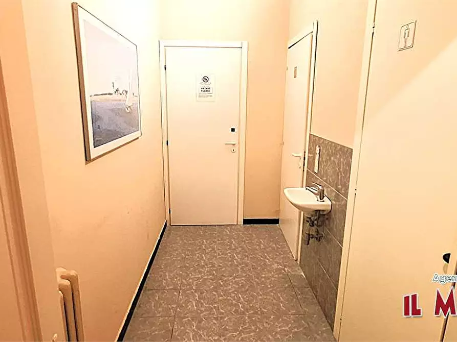 Immagine 20 di Ufficio in affitto  in Via Antonio Cantore a Genova