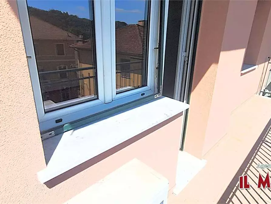 Immagine 12 di Trilocale in vendita  in Via Circonvallazione a Campomorone