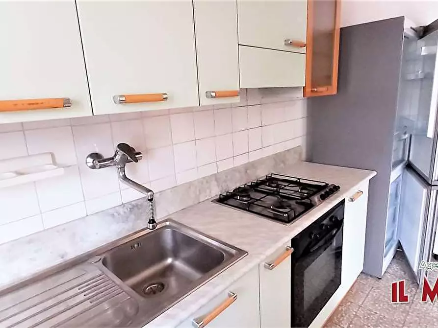 Immagine 5 di Trilocale in affitto  in Via Alcide de Gasperi a Campomorone