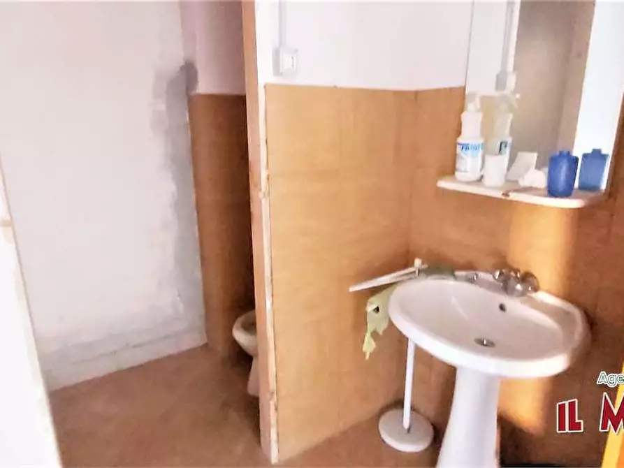Immagine 7 di Magazzino in affitto  in Via Villa Piana a Campomorone