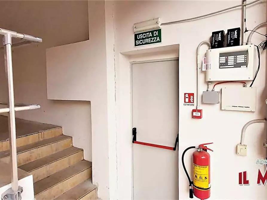 Immagine 11 di Magazzino in affitto  in Via Villa Piana a Campomorone