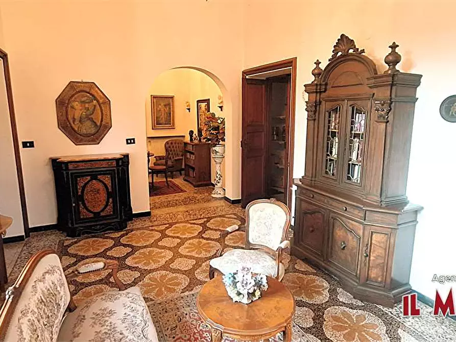 Immagine 8 di Villa in vendita  in Via 2 Giugno a Mignanego