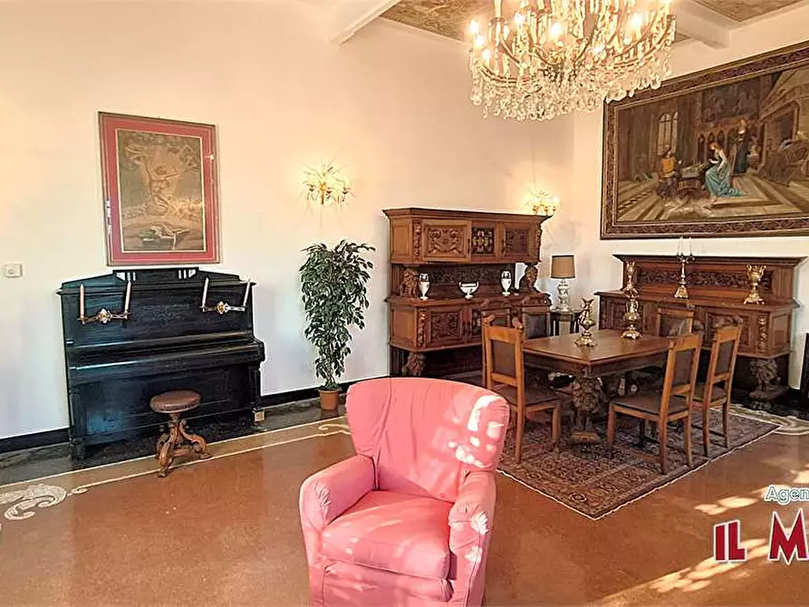 Immagine 2 di Villa in vendita  in Via 2 Giugno a Mignanego