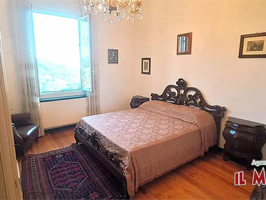 Immagine 19 di Villa in vendita  in Via 2 Giugno a Mignanego