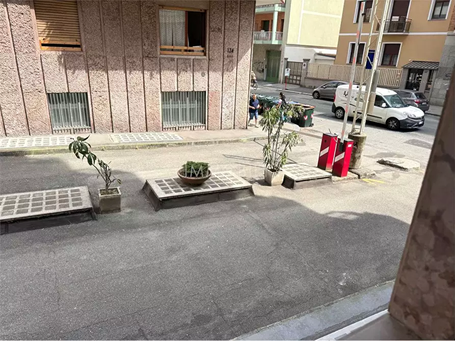 Immagine 8 di Ufficio in affitto  in via Vincenzo Lancia 126 a Torino