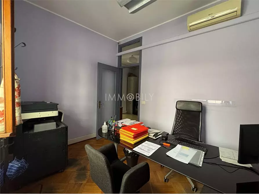 Immagine 5 di Ufficio in affitto  in via Vincenzo Lancia 126 a Torino