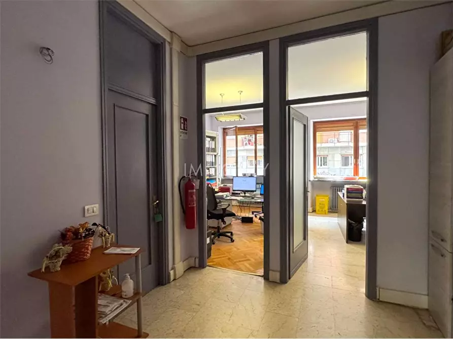 Immagine 14 di Ufficio in affitto  in via Vincenzo Lancia 126 a Torino