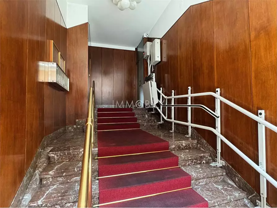 Immagine 18 di Ufficio in affitto  in via Vincenzo Lancia 126 a Torino