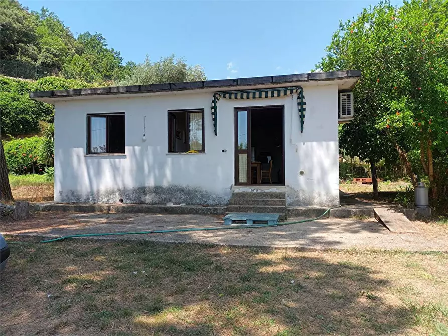 Immagine 6 di Casa indipendente in vendita  a Formia