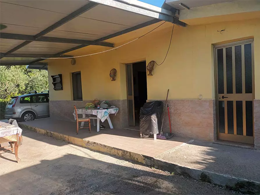 Immagine 5 di Casa indipendente in vendita  a Minturno