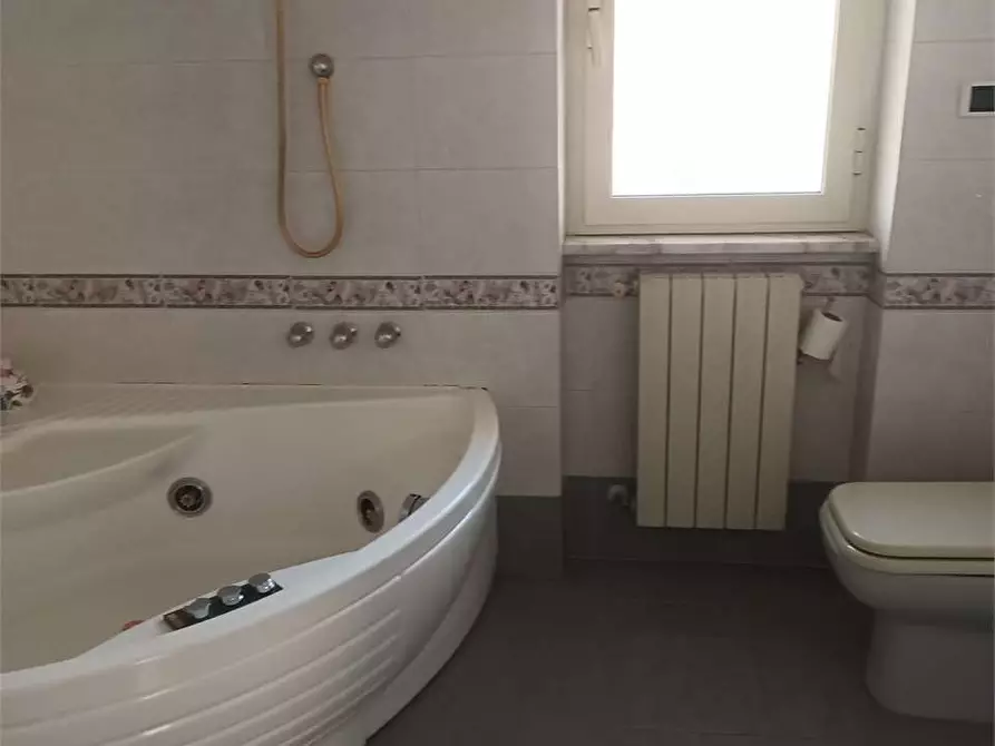 Immagine 27 di Villetta a schiera in vendita  a Formia