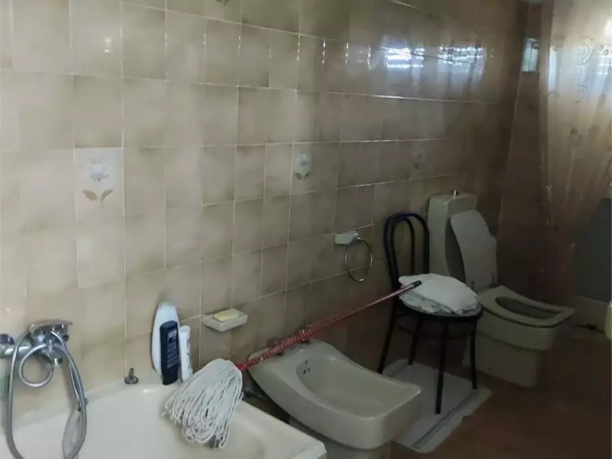 Immagine 15 di Villa in vendita  a Formia