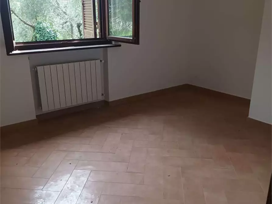 Immagine 21 di Villa in vendita  a Itri