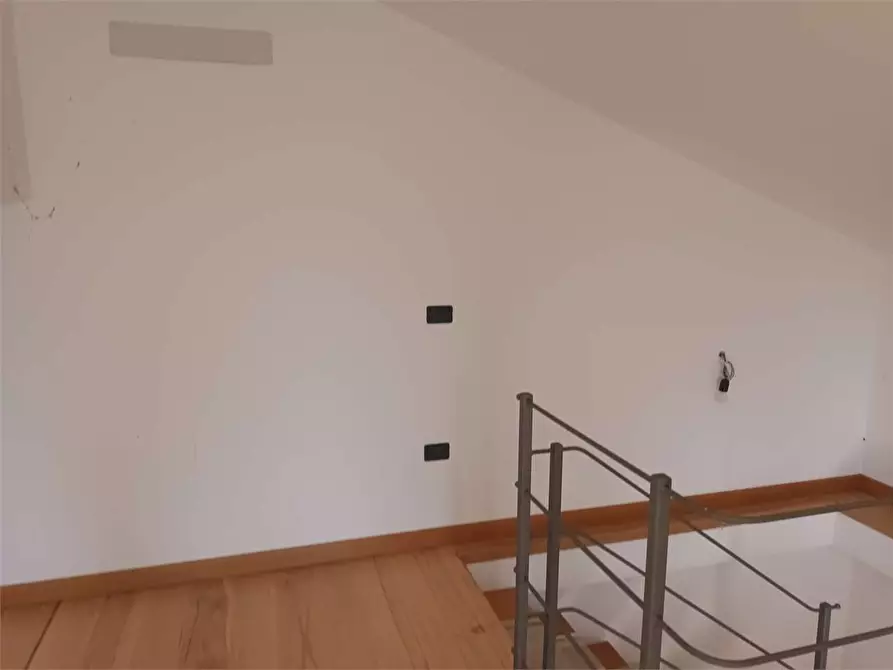 Immagine 11 di Villa in vendita  a Itri