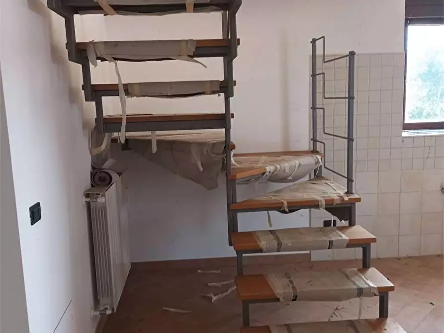 Immagine 10 di Villa in vendita  a Itri