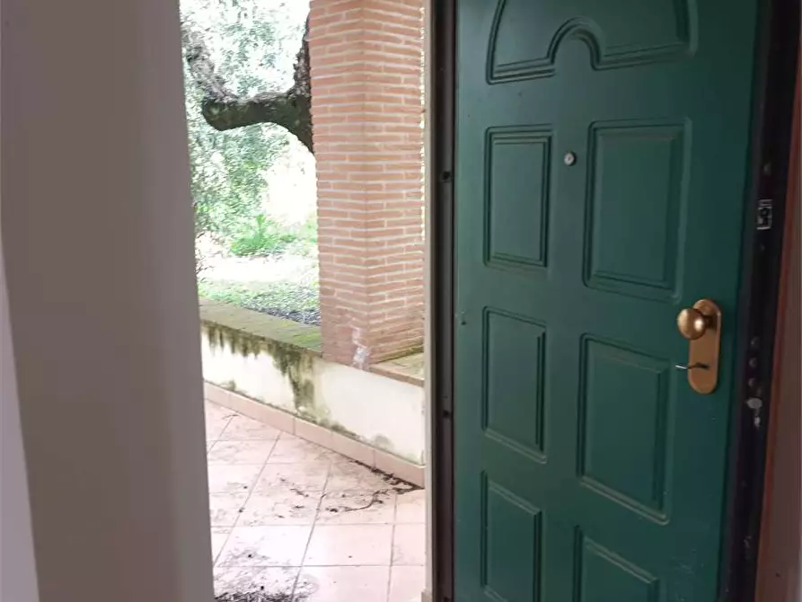 Immagine 8 di Villa in vendita  a Itri