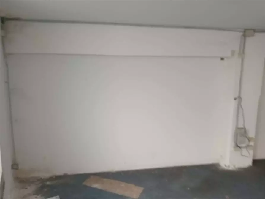 Immagine 8 di Capannone industriale in affitto  a Formia