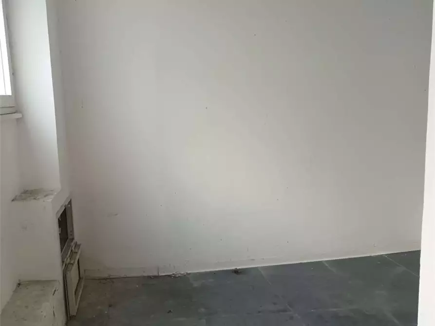 Immagine 7 di Capannone industriale in affitto  a Formia