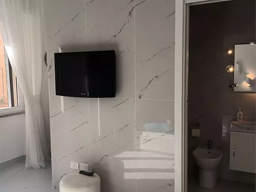 Immagine 26 di Appartamento in vendita  a Formia