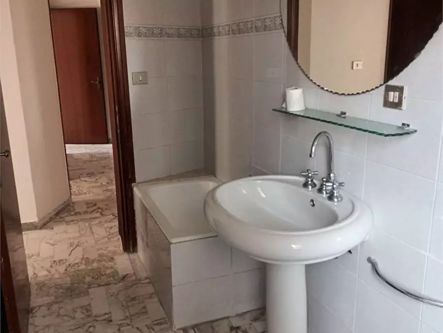 Immagine 18 di Appartamento in vendita  a Formia