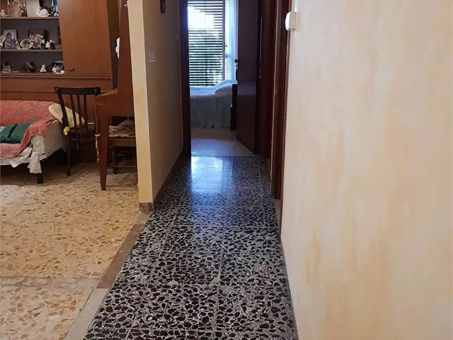 Immagine 9 di Villa in vendita  a Formia