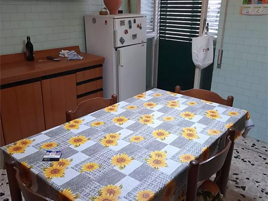 Immagine 10 di Villa in vendita  a Formia