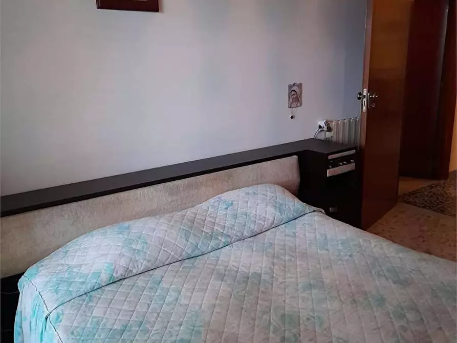 Immagine 18 di Villa in vendita  a Formia