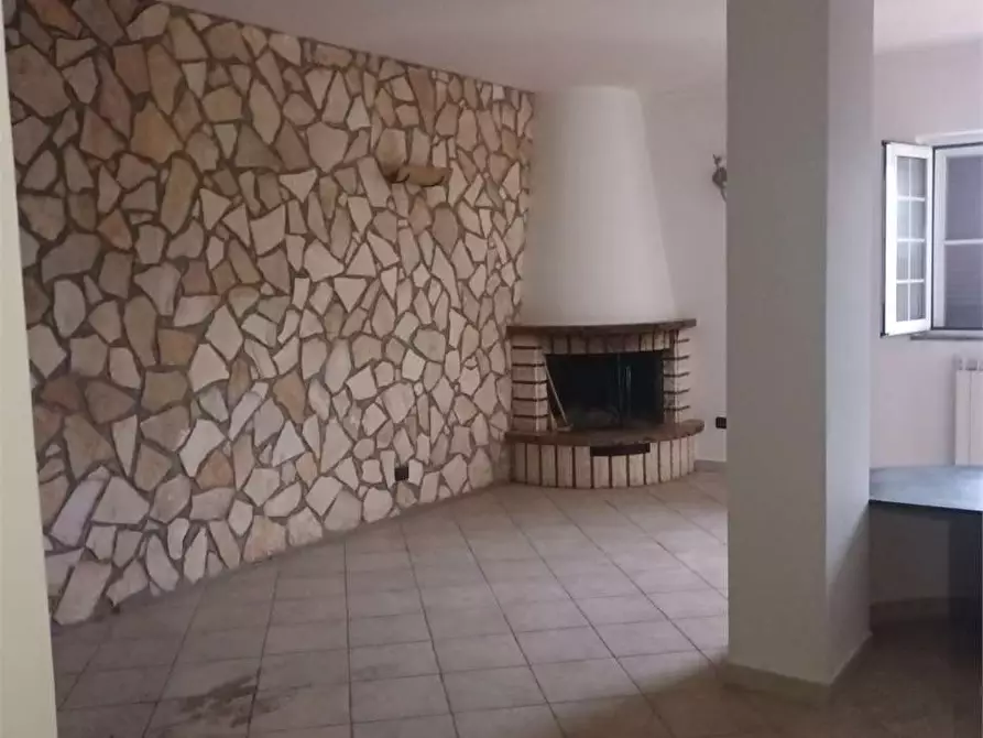 Immagine 6 di Porzione di villa in vendita  a Itri