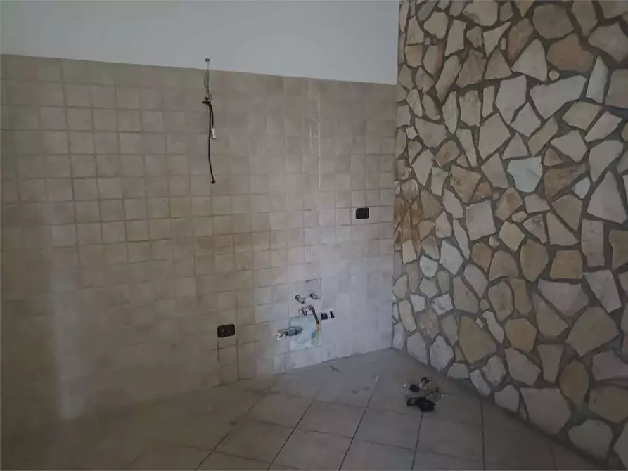 Immagine 7 di Porzione di villa in vendita  a Itri